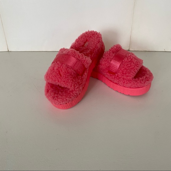 NWOB UGG Women's Fluffita Sheepskin Slipper Slide Sandals - Picture 2 of 11